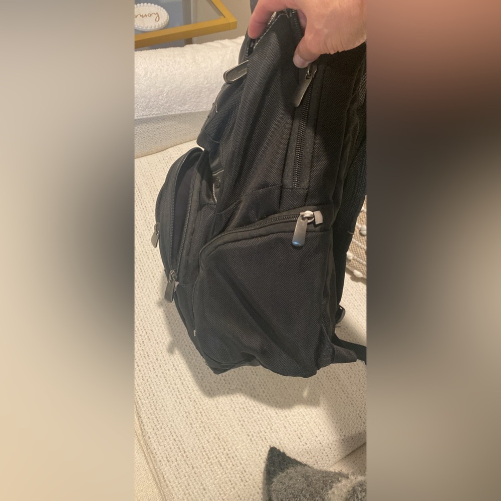 Targus Backpack - image 3